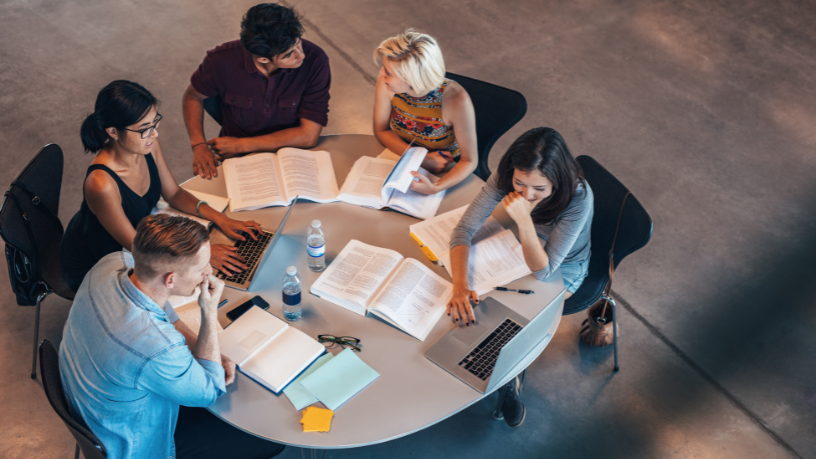 Criar disciplina para estudar é construir foco e rotina que multiplicam resultados ao longo do tempo, como enfatiza Kelsem Ricardo Rios Lima.