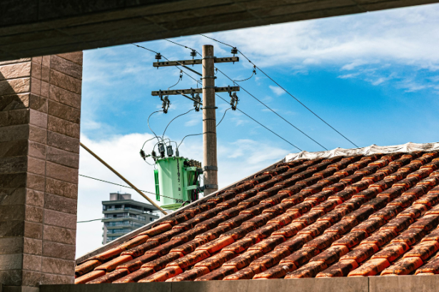 A mobilidade elétrica redefine padrões de deslocamento e impacta o mercado imobiliário, afirma Alex Nabuco Dos Santos.