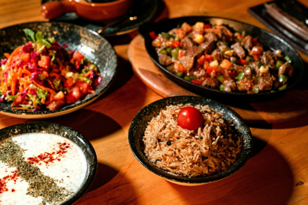 Inteligência artificial transforma restaurantes em 2026: por que a tecnologia virou ingrediente essencial da alta gastronomia